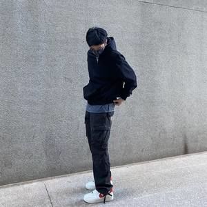 Meet your Posher, Ray